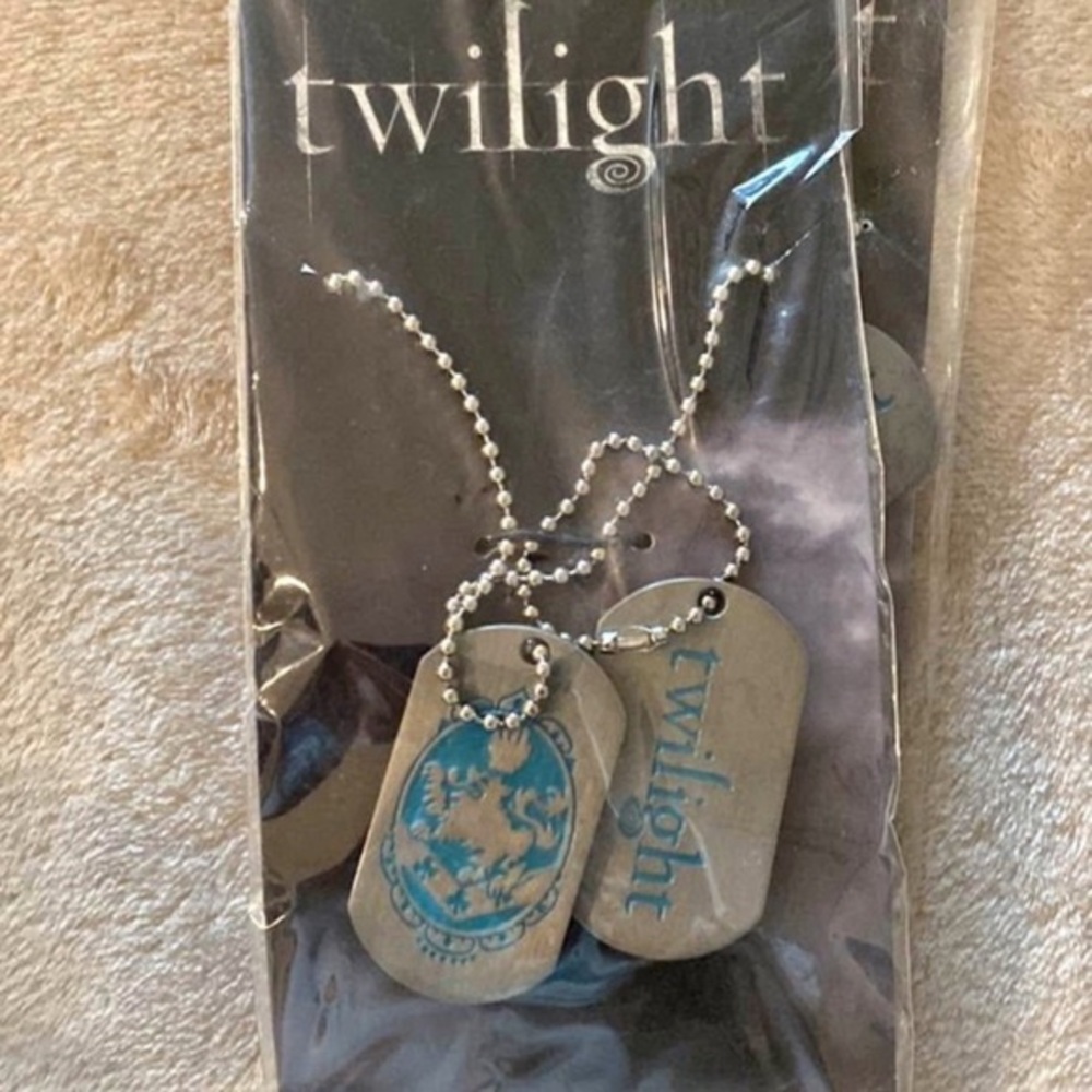 Twilight Necklace Dog Tags Neca New